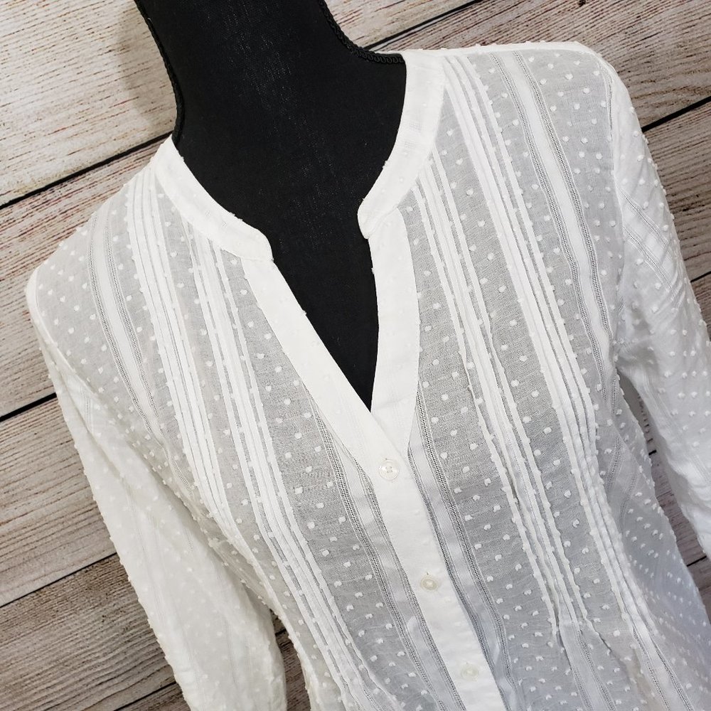TALBOTS WHITE DOTTED 3/4 SLEEVE TOP - SMALL - Picture 4 of 14